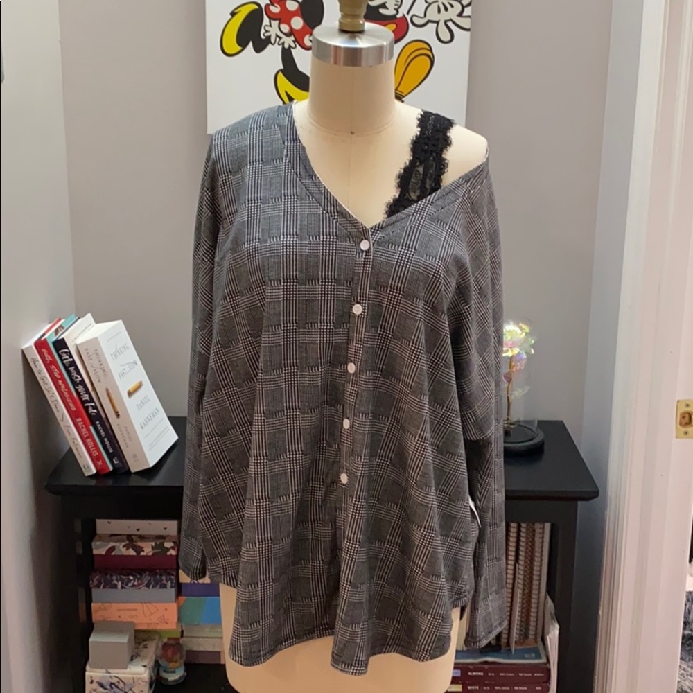 💫 Oversized Button-down Top